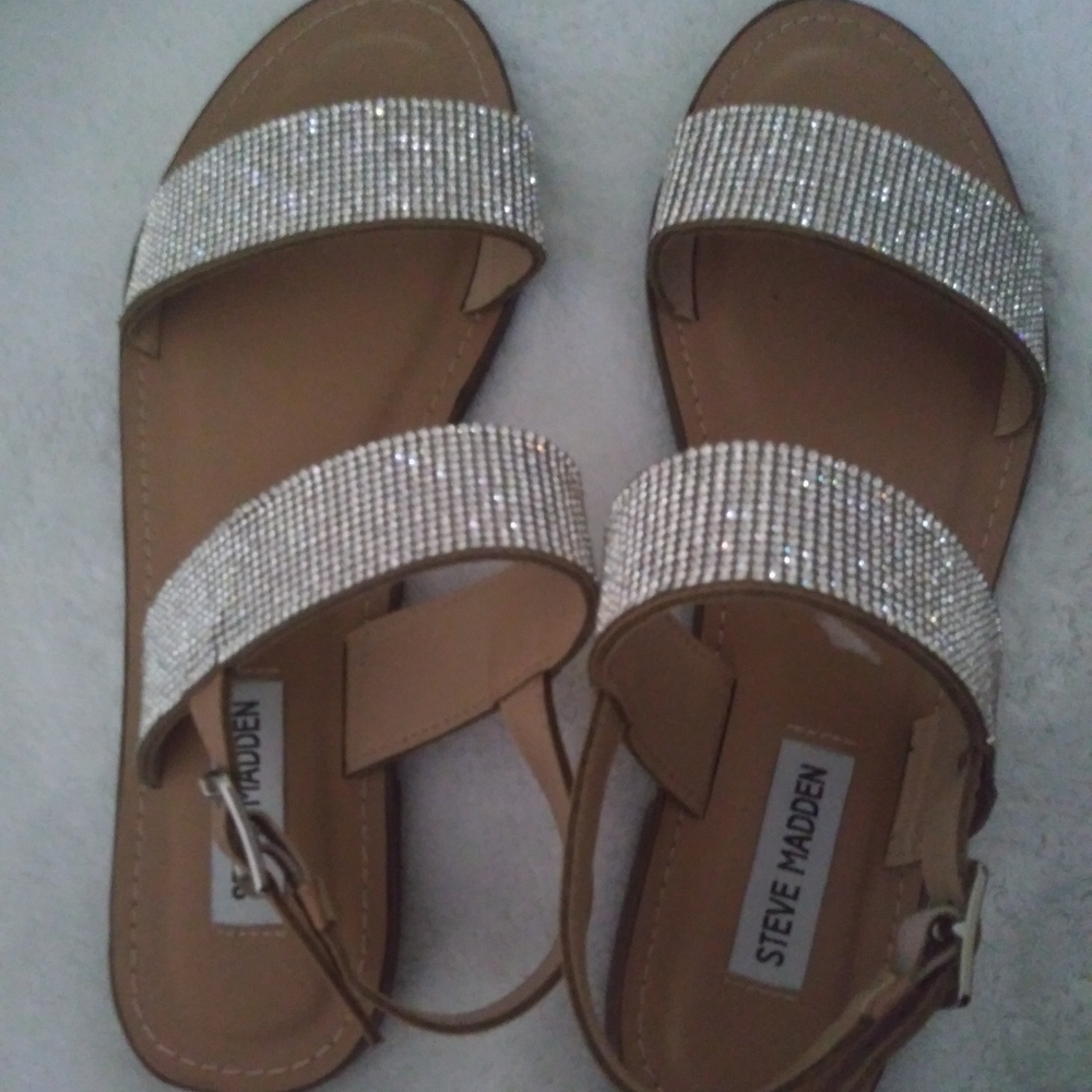Sandals - Picture 2 of 2